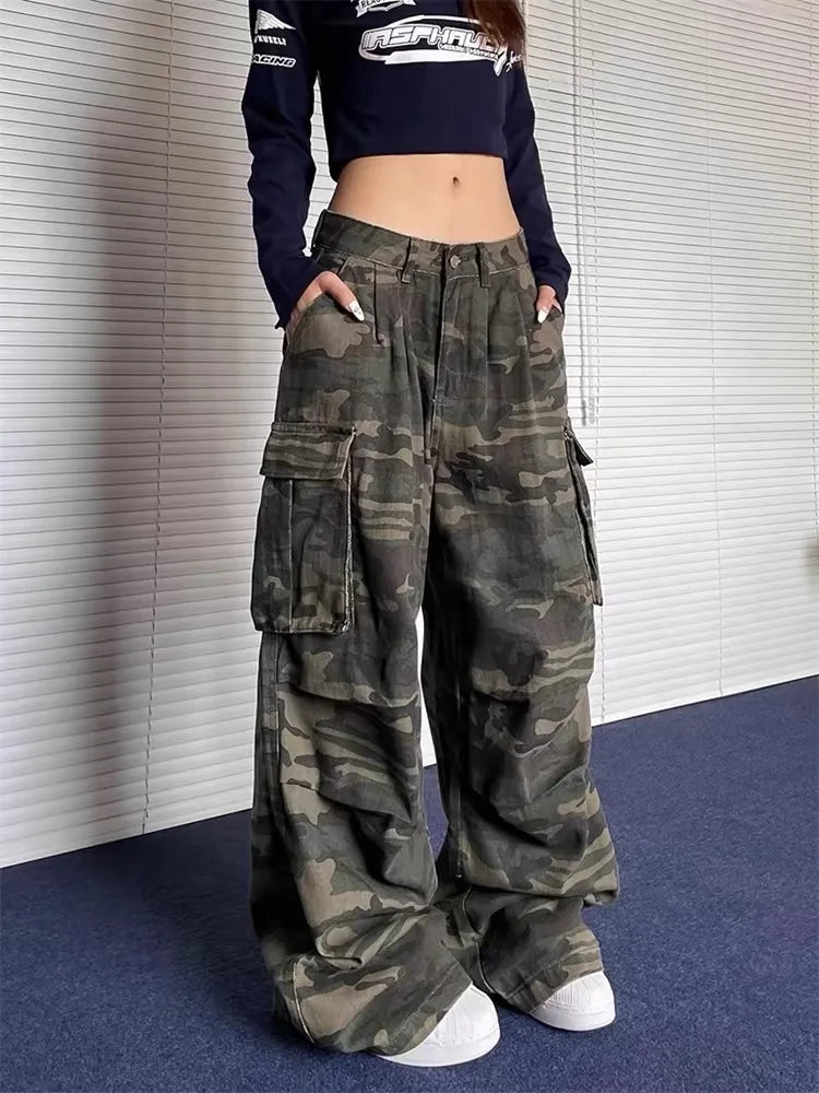 Camo Loose Cargo Capri Shorts